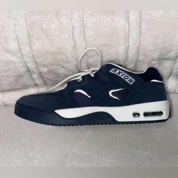 EUC Axion Genesis LTD 500 Skate Shoe Navy - Picture 1 of 13